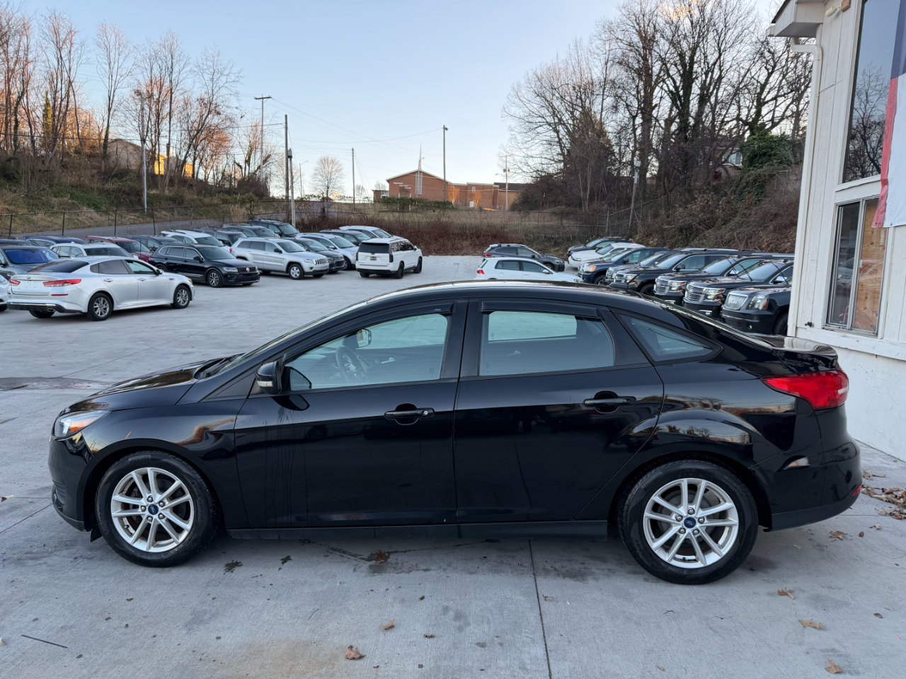 Ford Focus SE Sedan 2016