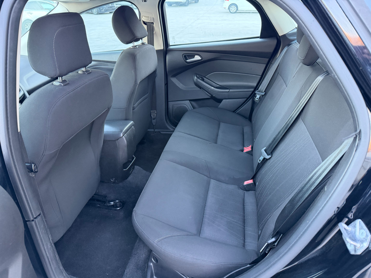 Ford Focus SE Sedan 2016