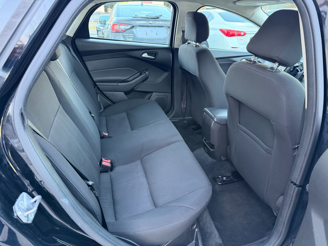 Ford Focus SE Sedan 2016