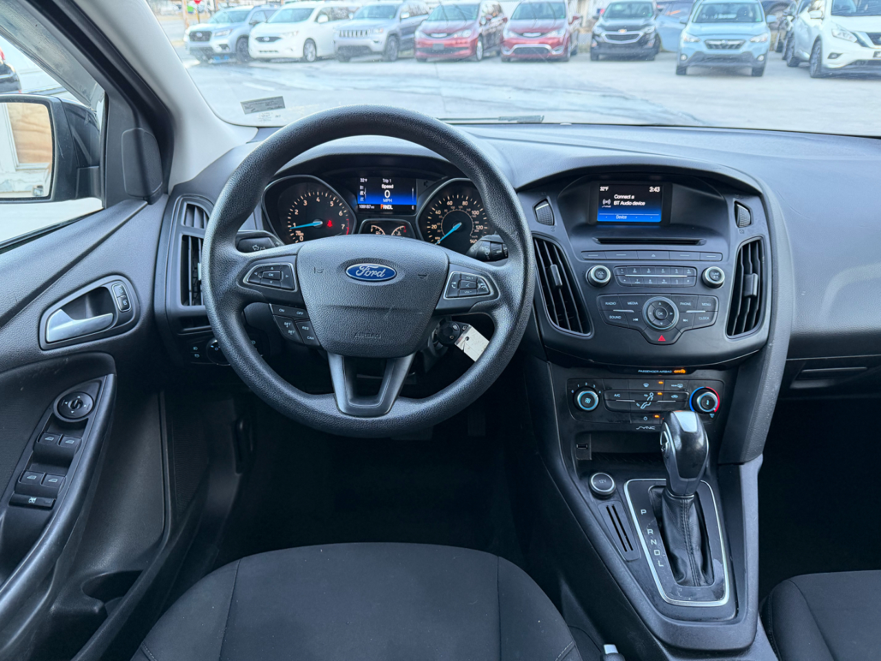 Ford Focus SE Sedan 2016