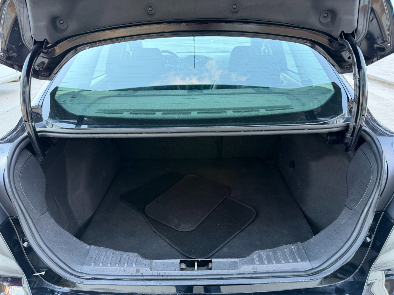 Ford Focus SE Sedan 2016