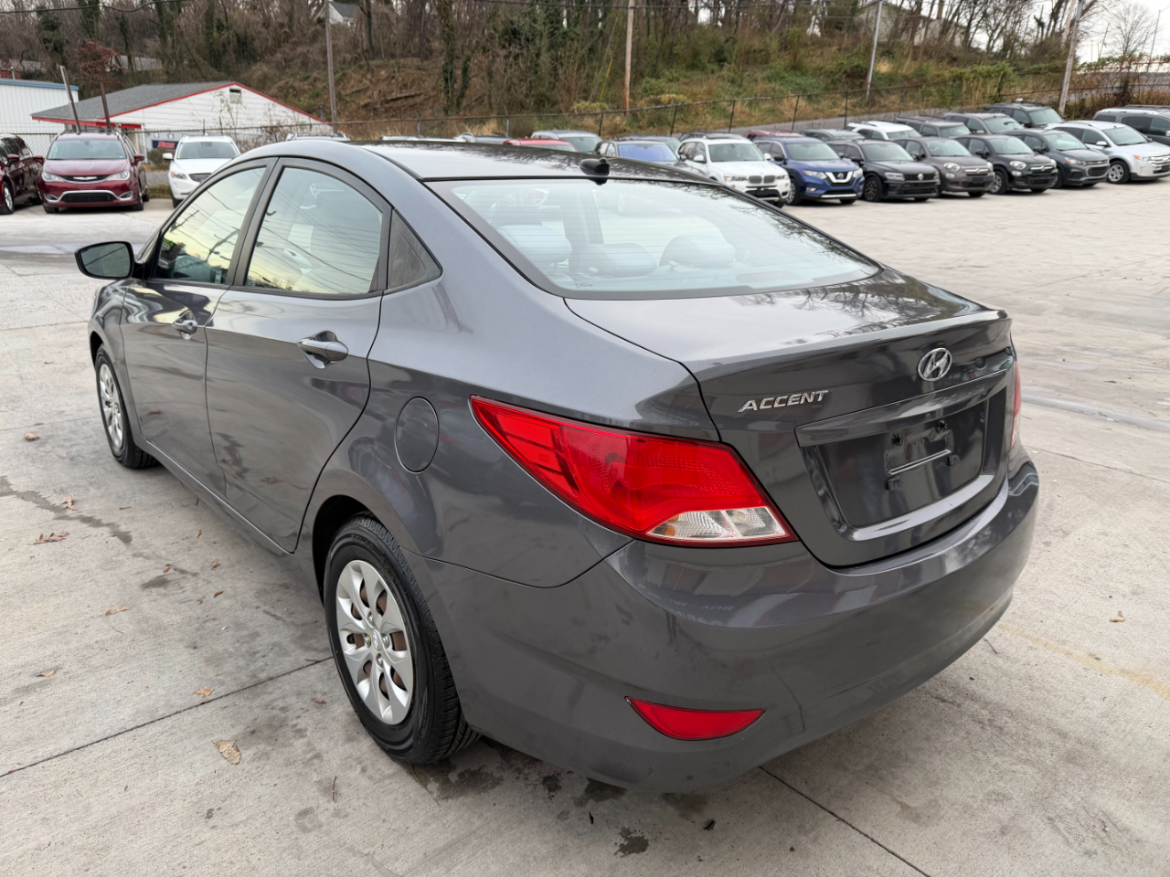 Hyundai Accent SE 4-Door 6A 2016