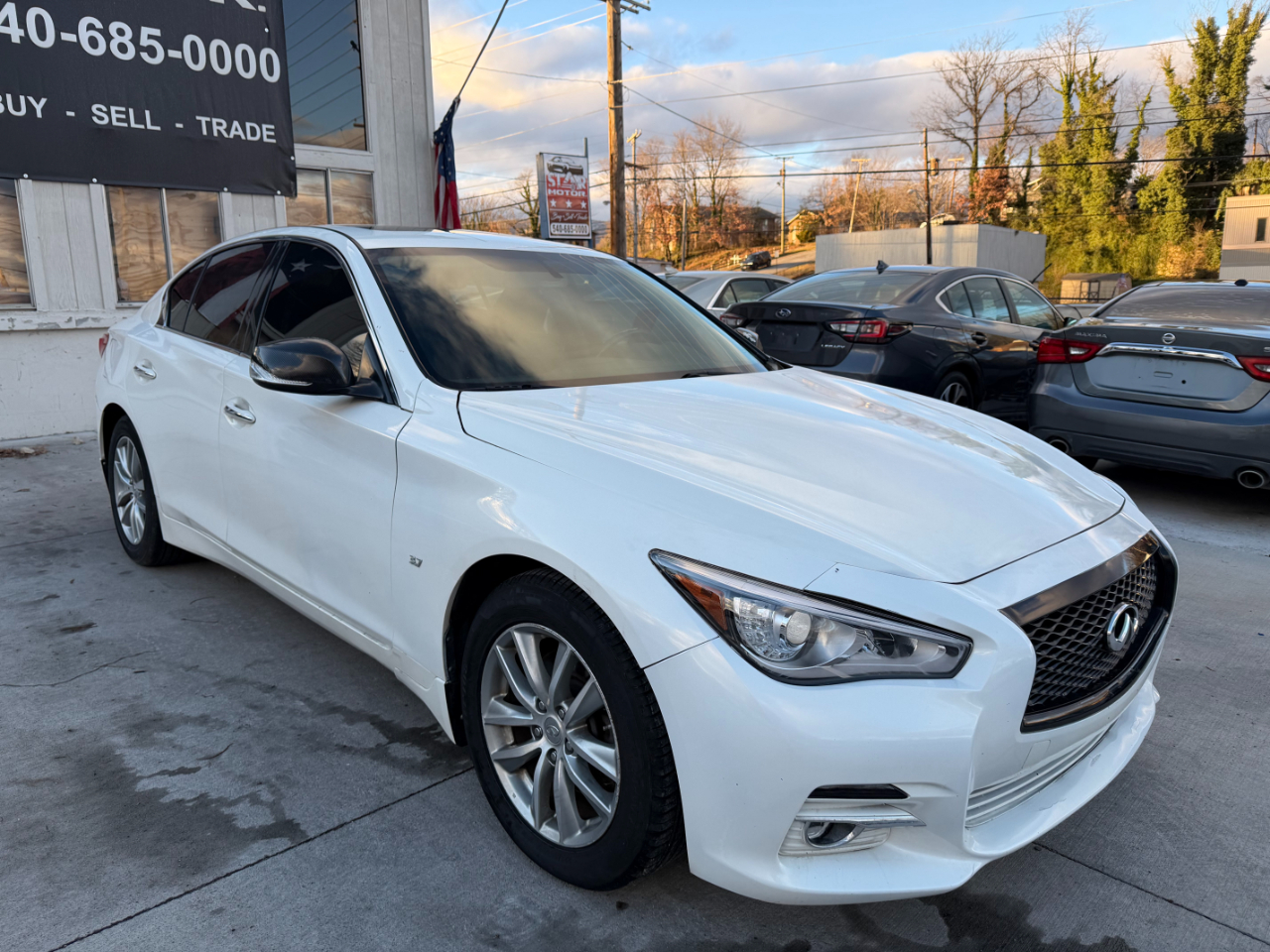 Infiniti Q50  2014
