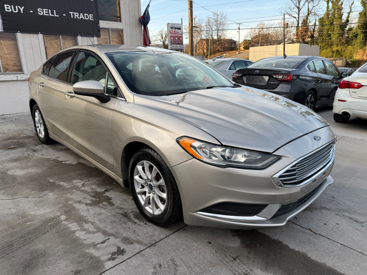 Ford Fusion S 2017
