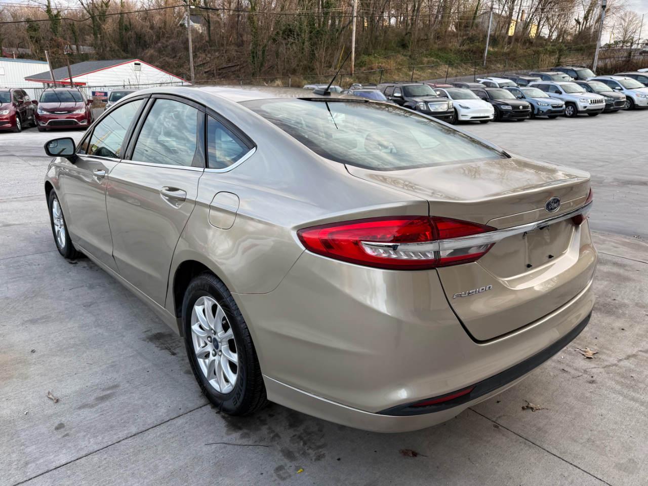 Ford Fusion S 2017