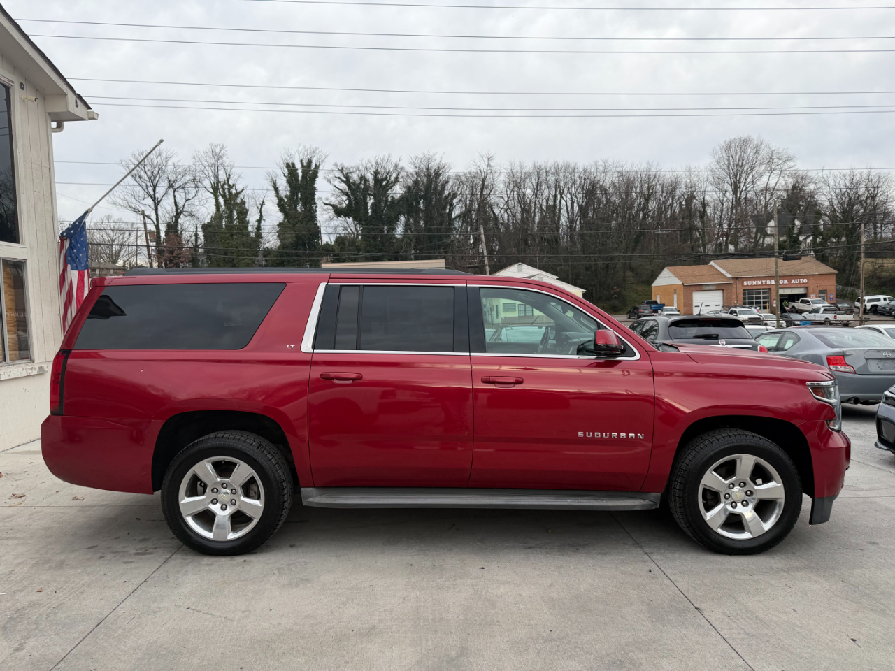 Chevrolet Suburban LT 1500 4WD 2015