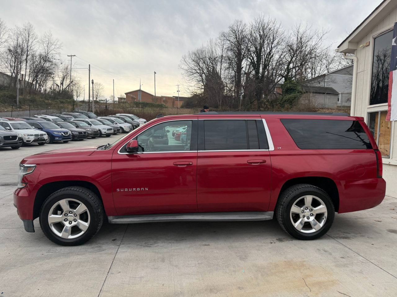 Chevrolet Suburban LT 1500 4WD 2015