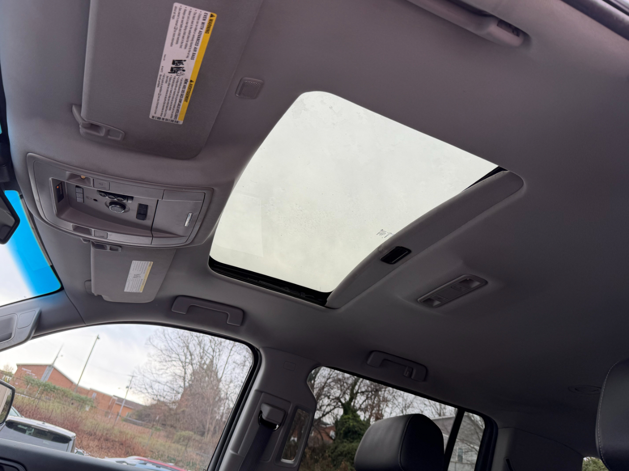 Chevrolet Suburban LT 1500 4WD 2015