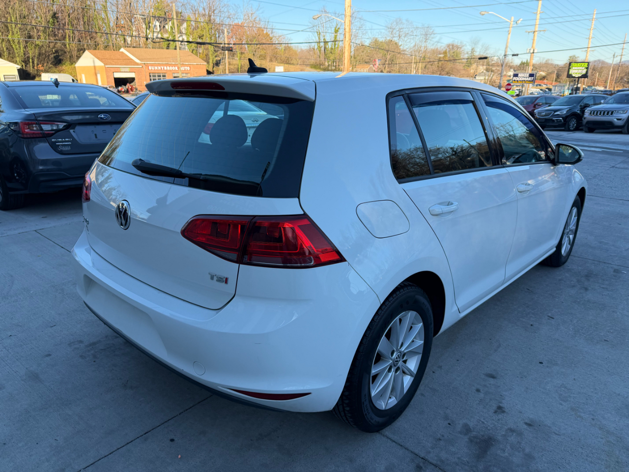 Volkswagen Golf TSI S 6A 2016