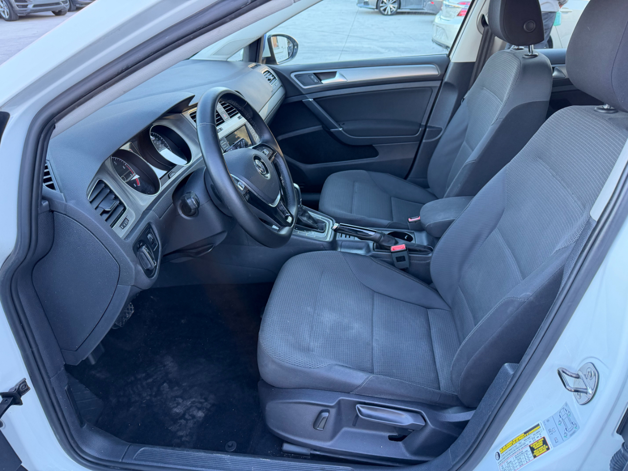 Volkswagen Golf TSI S 6A 2016