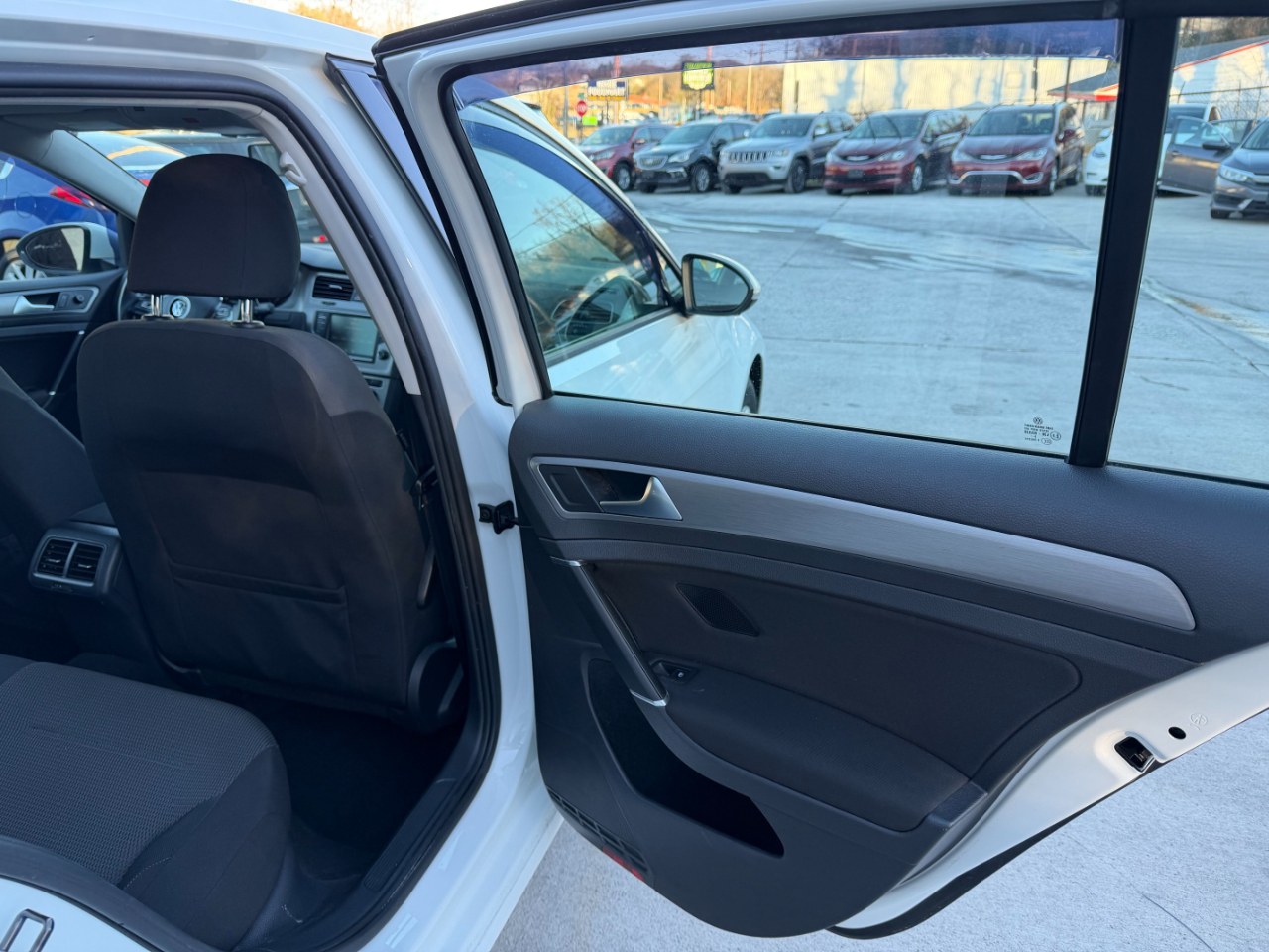 Volkswagen Golf TSI S 6A 2016