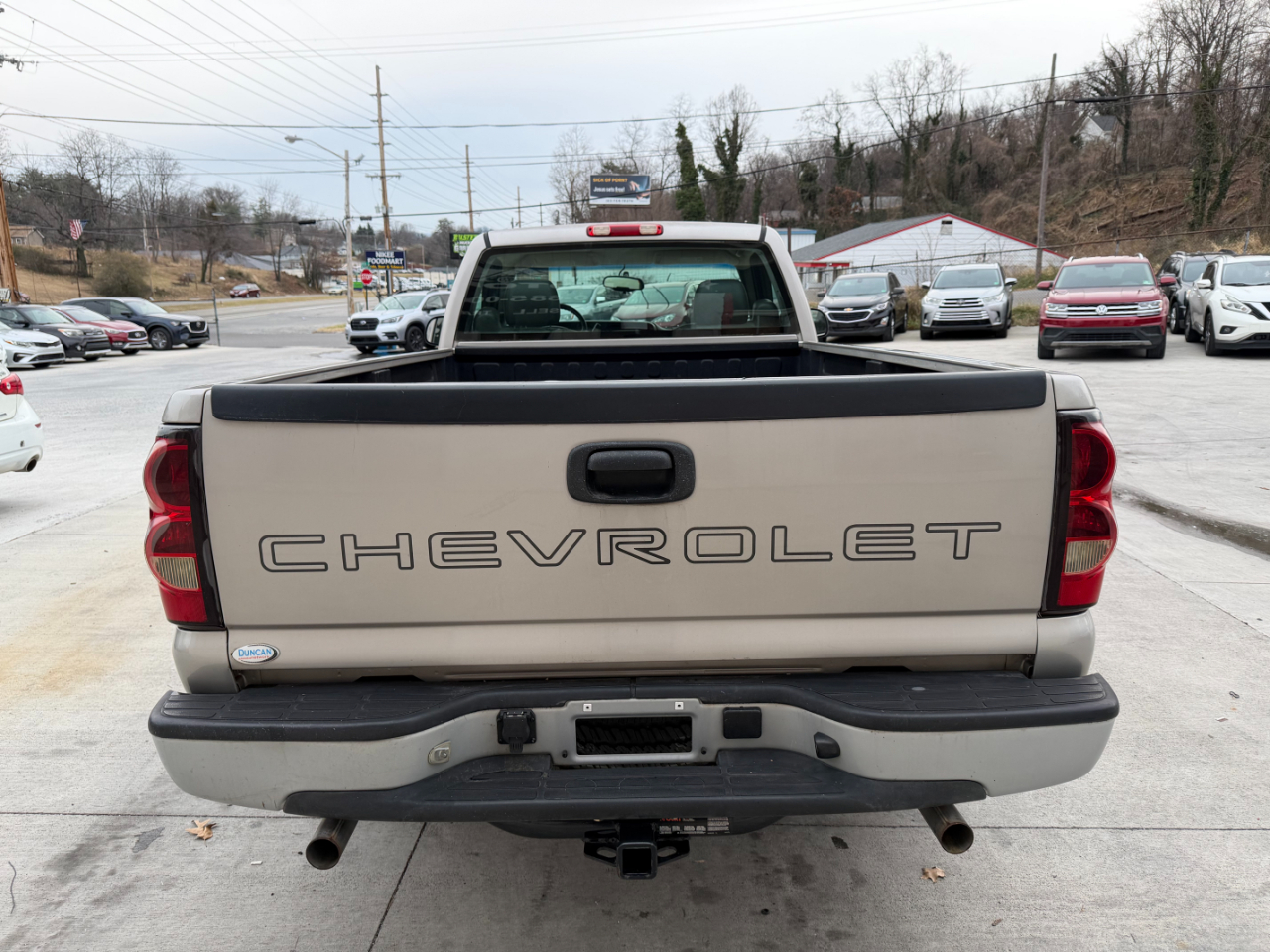 Chevrolet Silverado 1500 Work Truck Short Bed 2WD 2005
