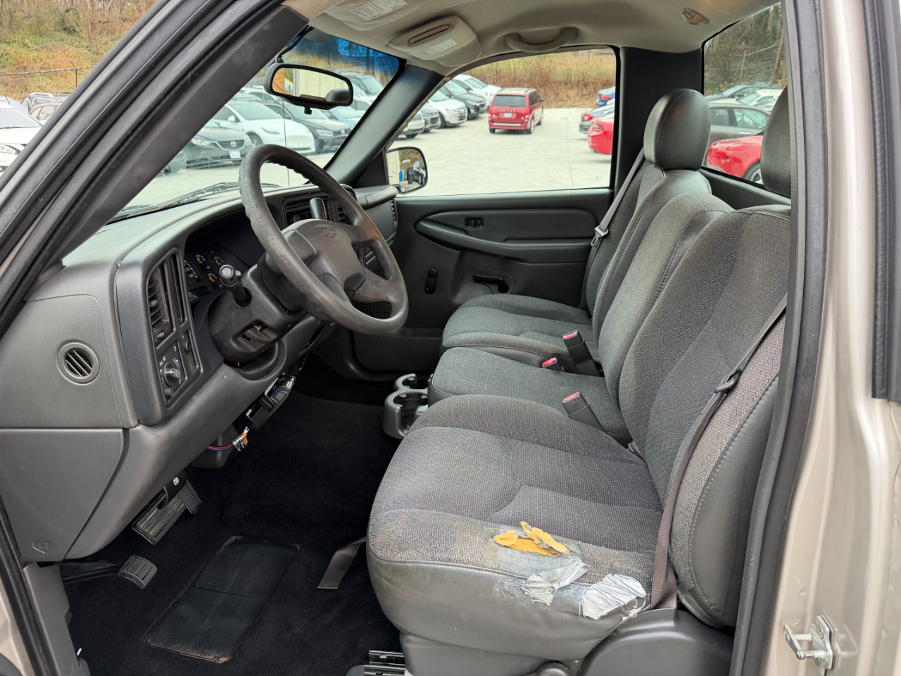 Chevrolet Silverado 1500 Work Truck Short Bed 2WD 2005