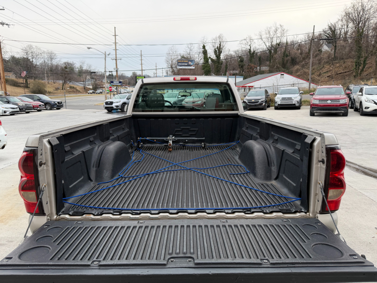 Chevrolet Silverado 1500 Work Truck Short Bed 2WD 2005