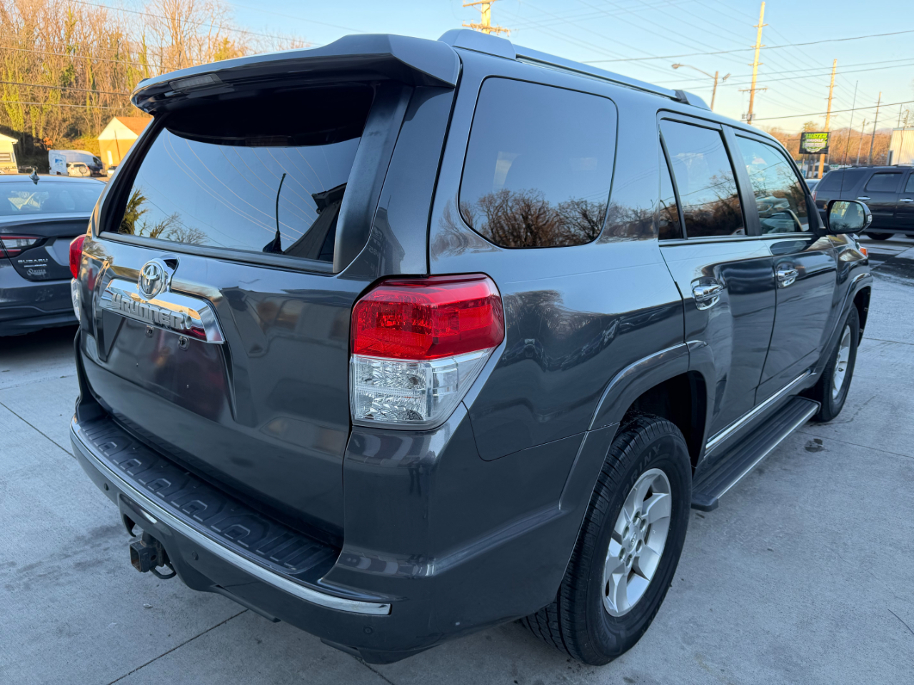 Toyota 4Runner SR5 2WD 2011