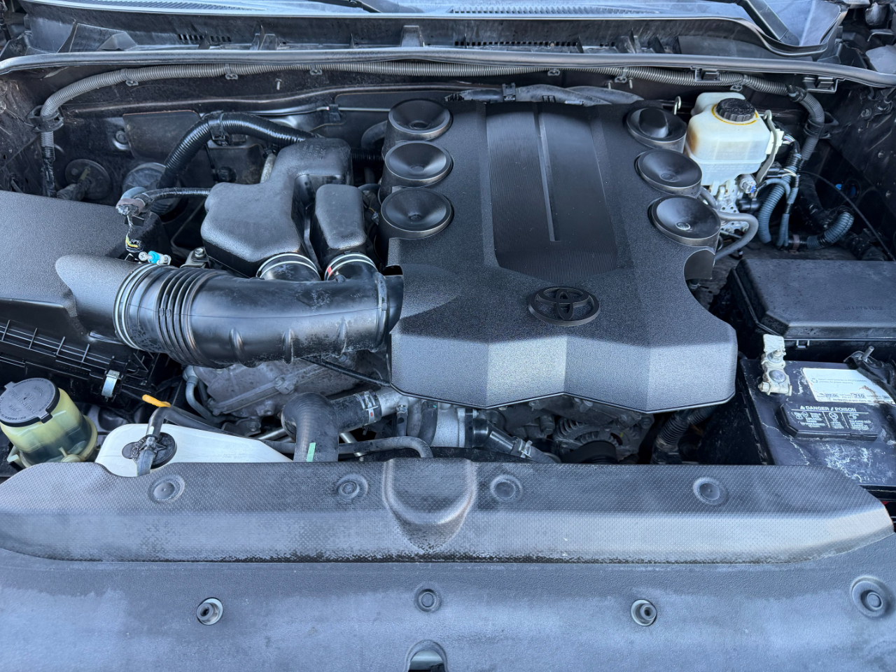 Toyota 4Runner SR5 2WD 2011