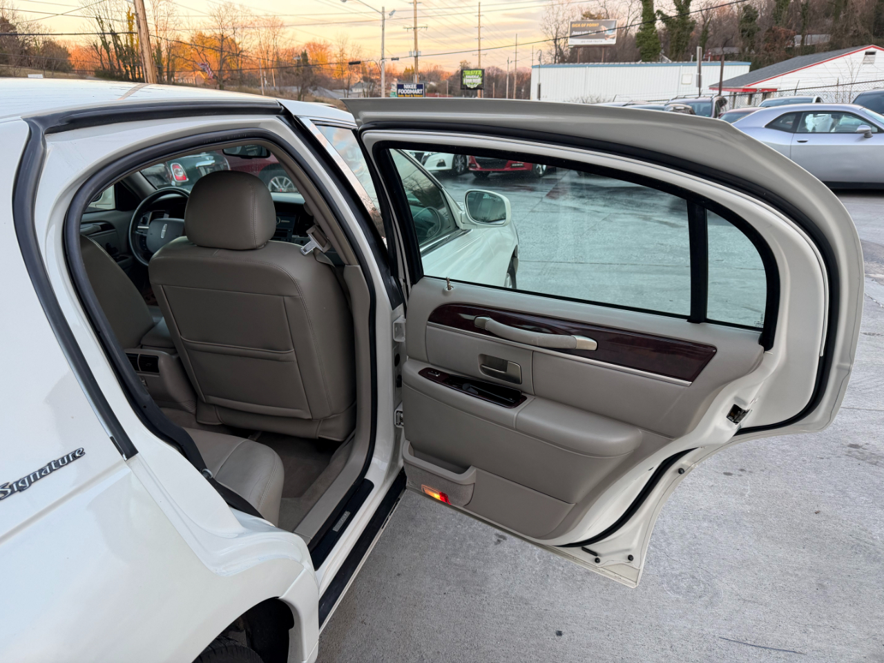 Lincoln Town Car Signature 2007