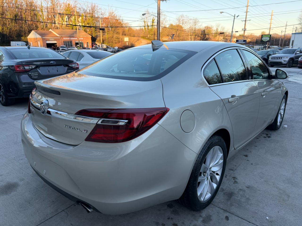 Buick Regal Turbo FWD 2015