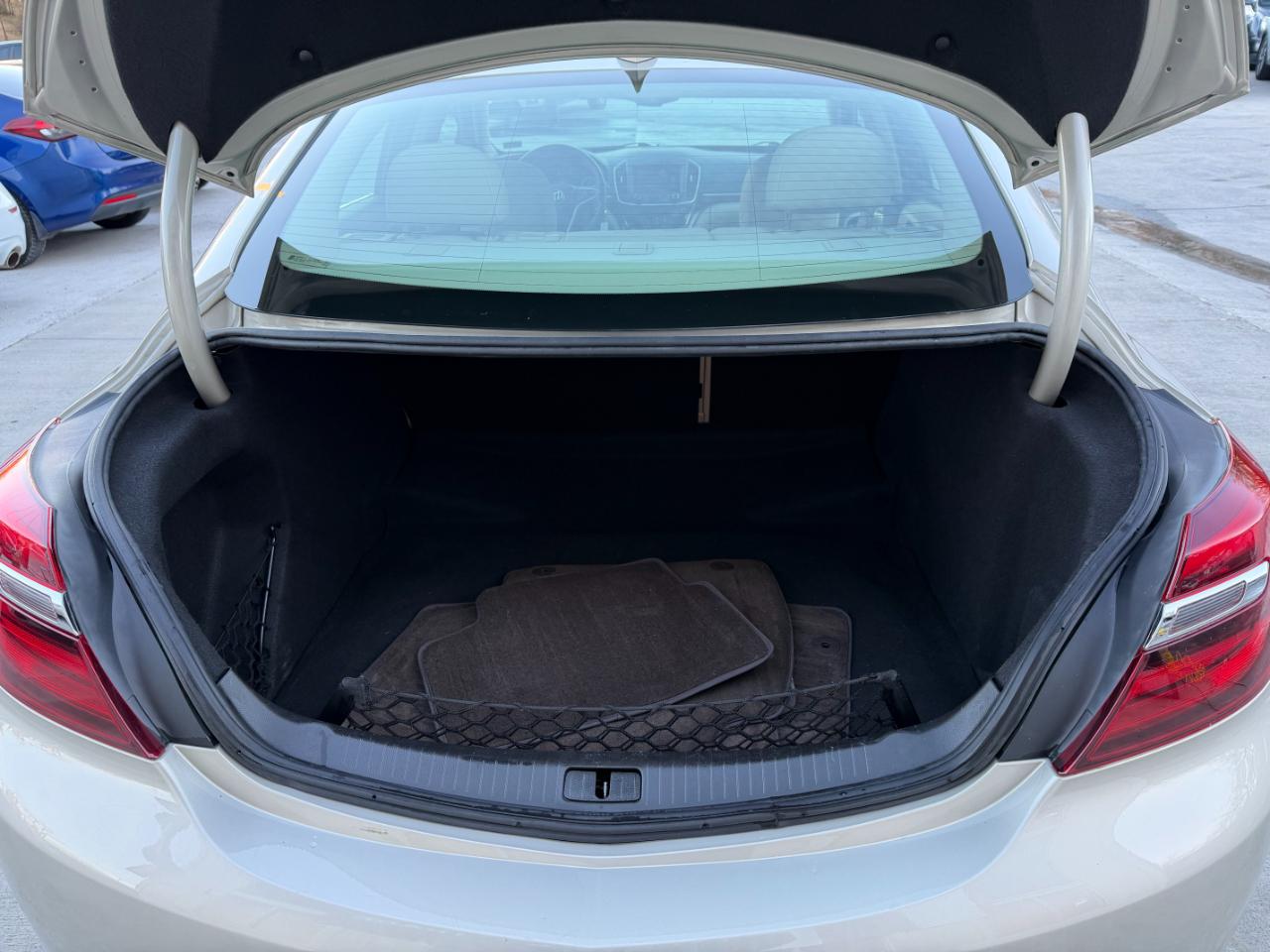 Buick Regal Turbo FWD 2015