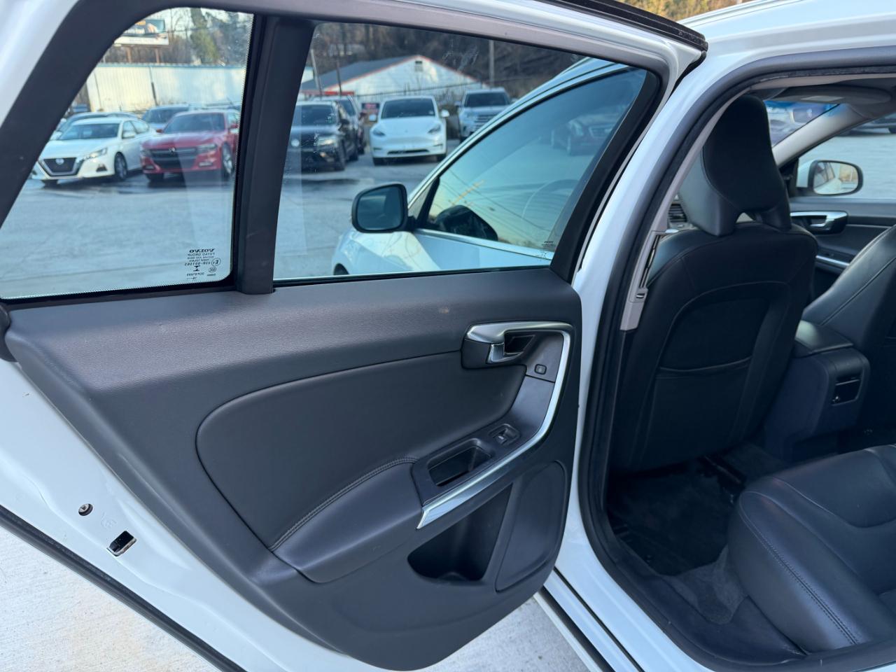 Volvo V60 T5 Premier FWD 2017