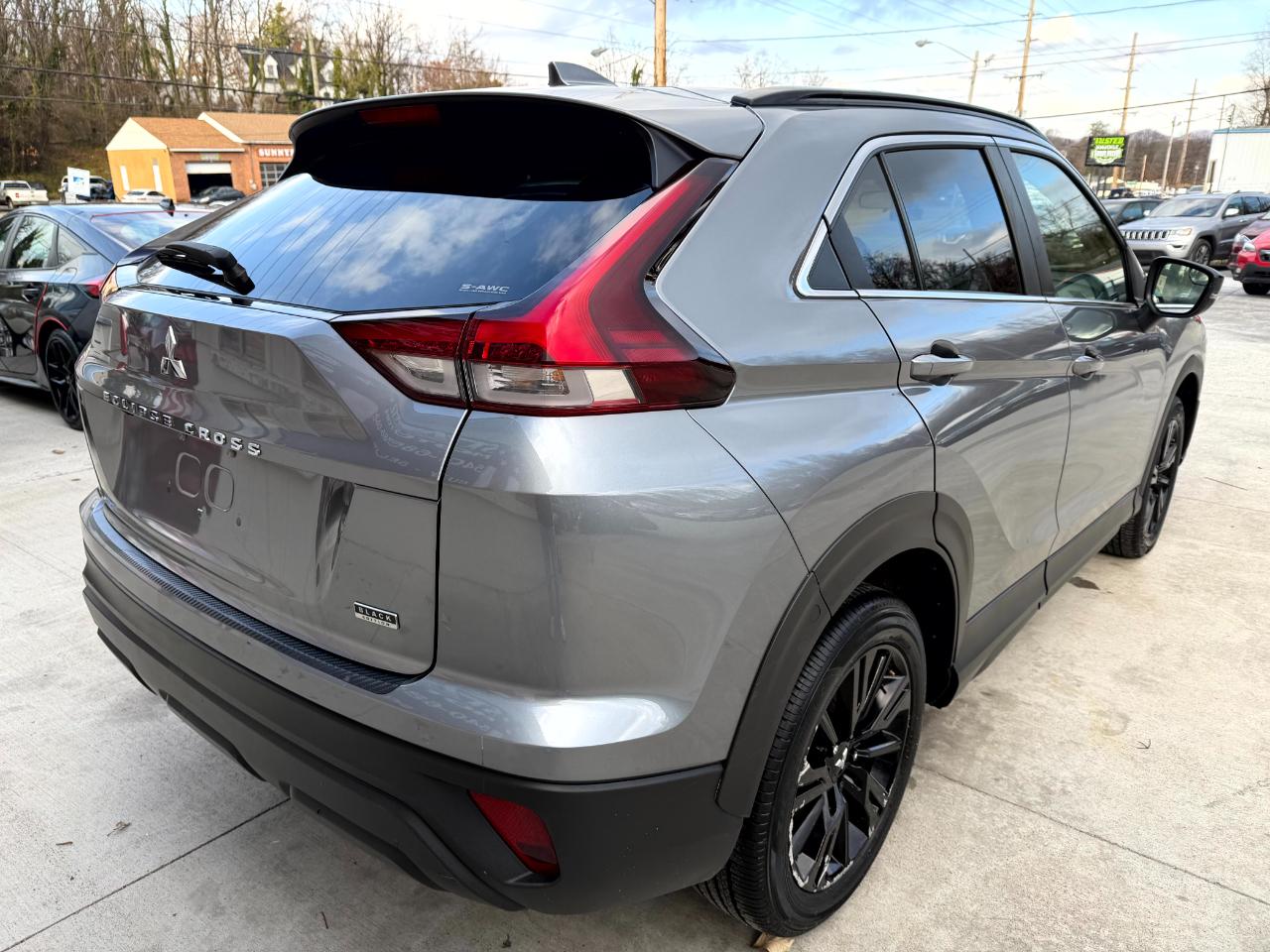 Mitsubishi Eclipse Cross  2024