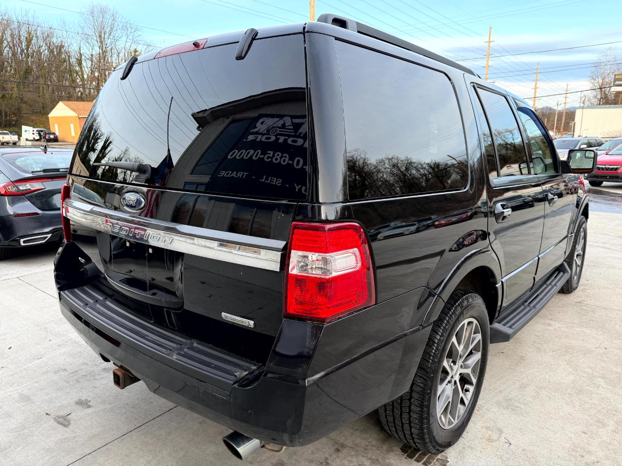 Ford Expedition XLT 4WD 2017