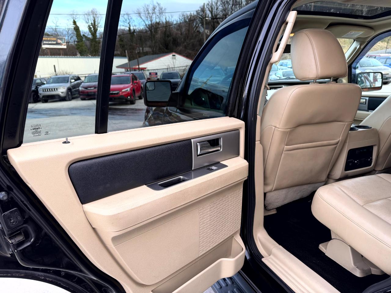 Ford Expedition XLT 4WD 2017