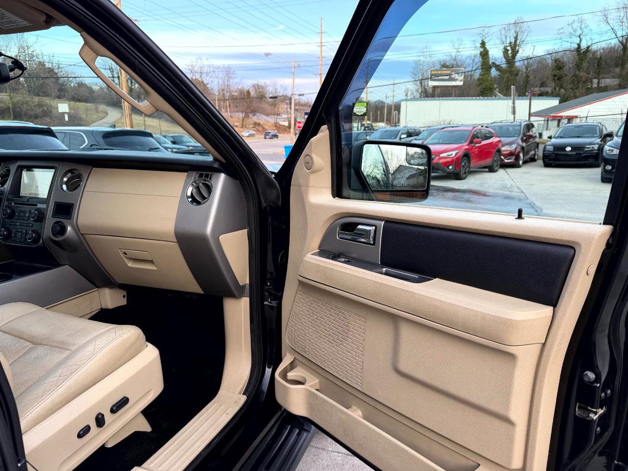 Ford Expedition XLT 4WD 2017