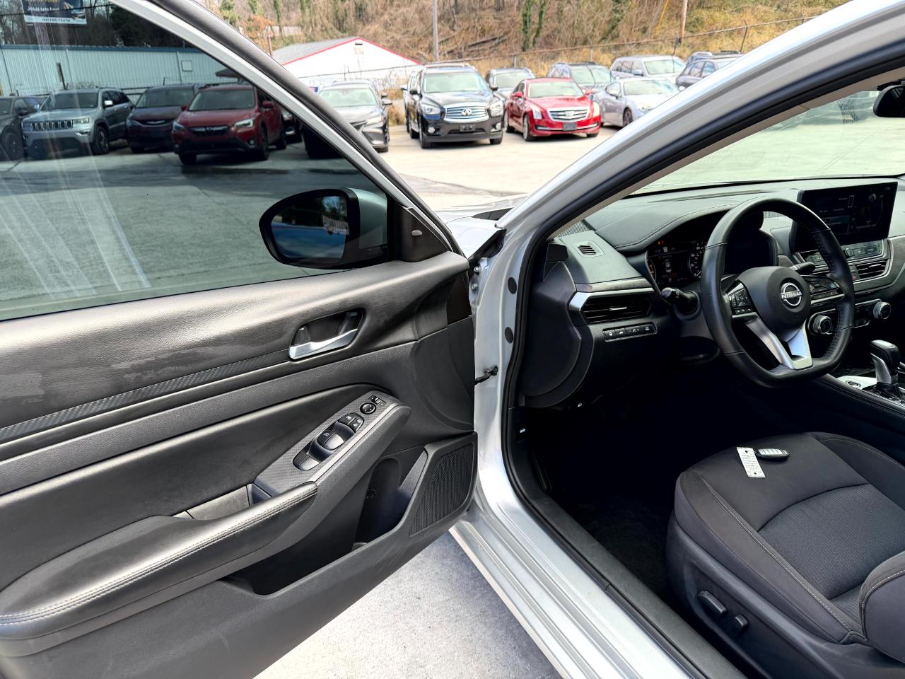 Nissan Altima 2.5 SV 2024