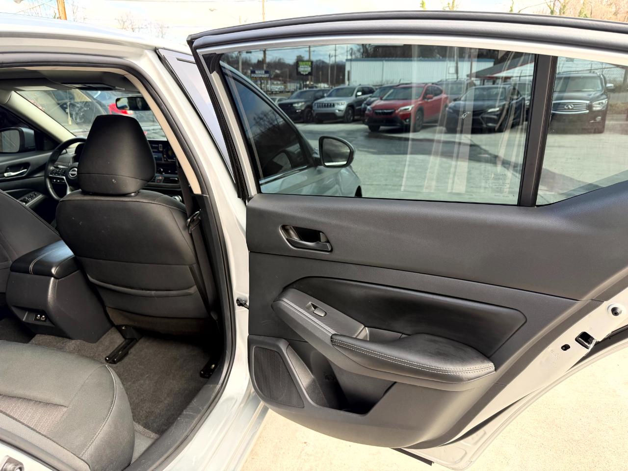 Nissan Altima 2.5 SV 2024