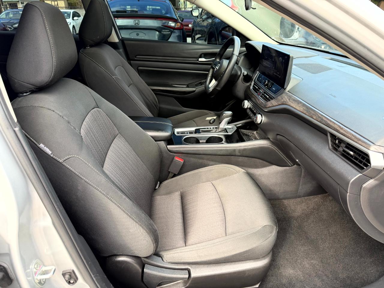 Nissan Altima 2.5 SV 2024