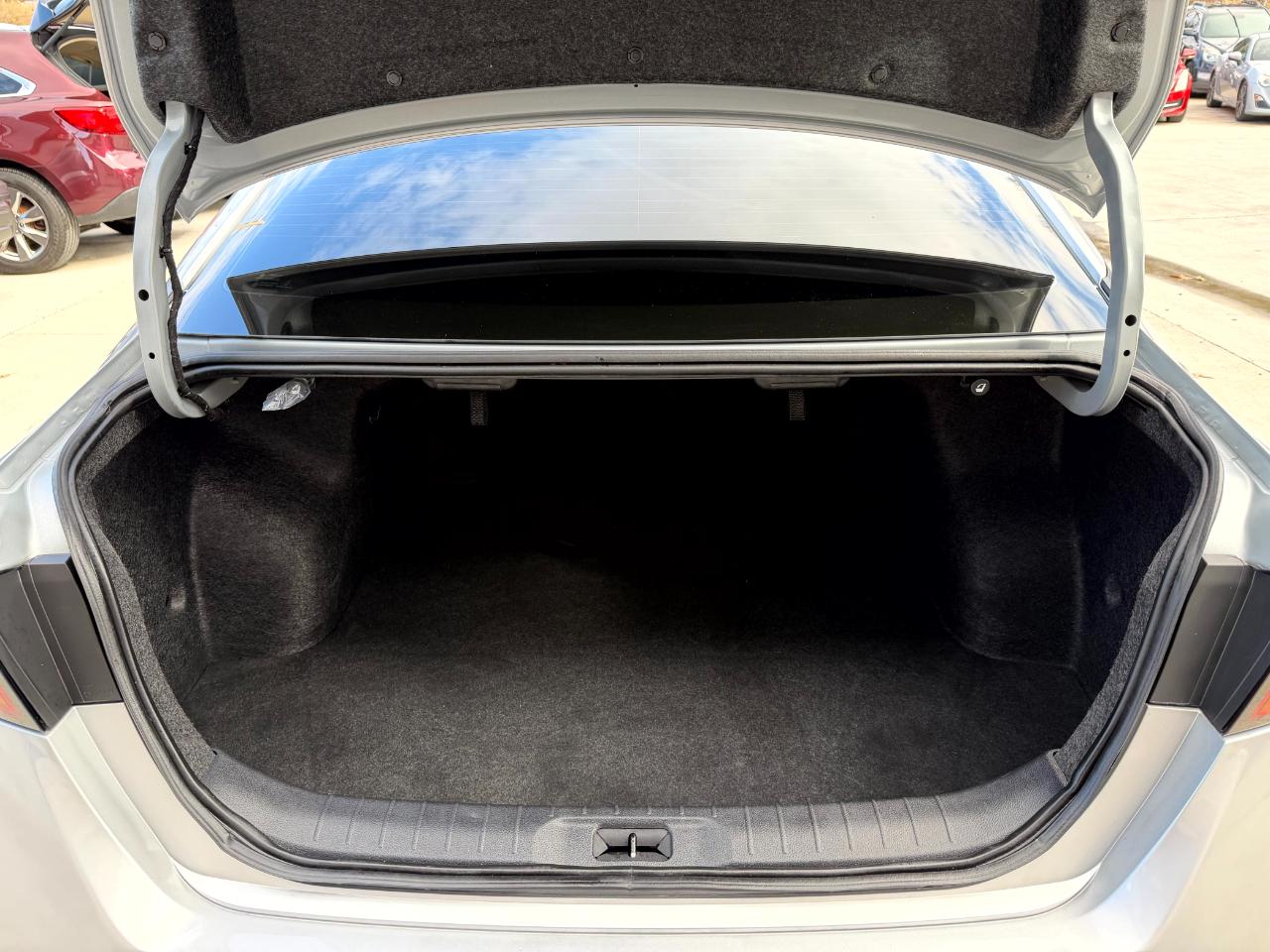 Nissan Altima 2.5 SV 2024