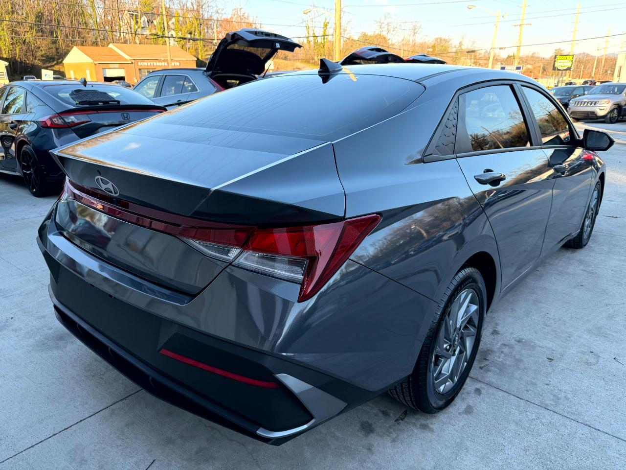 Hyundai Elantra SEL 2024