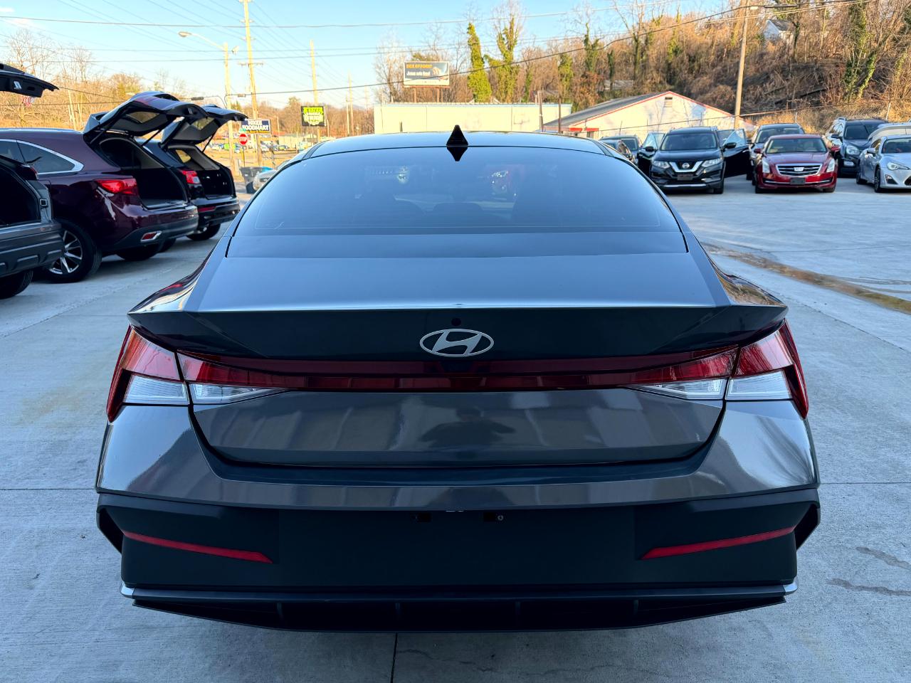 Hyundai Elantra SEL 2024