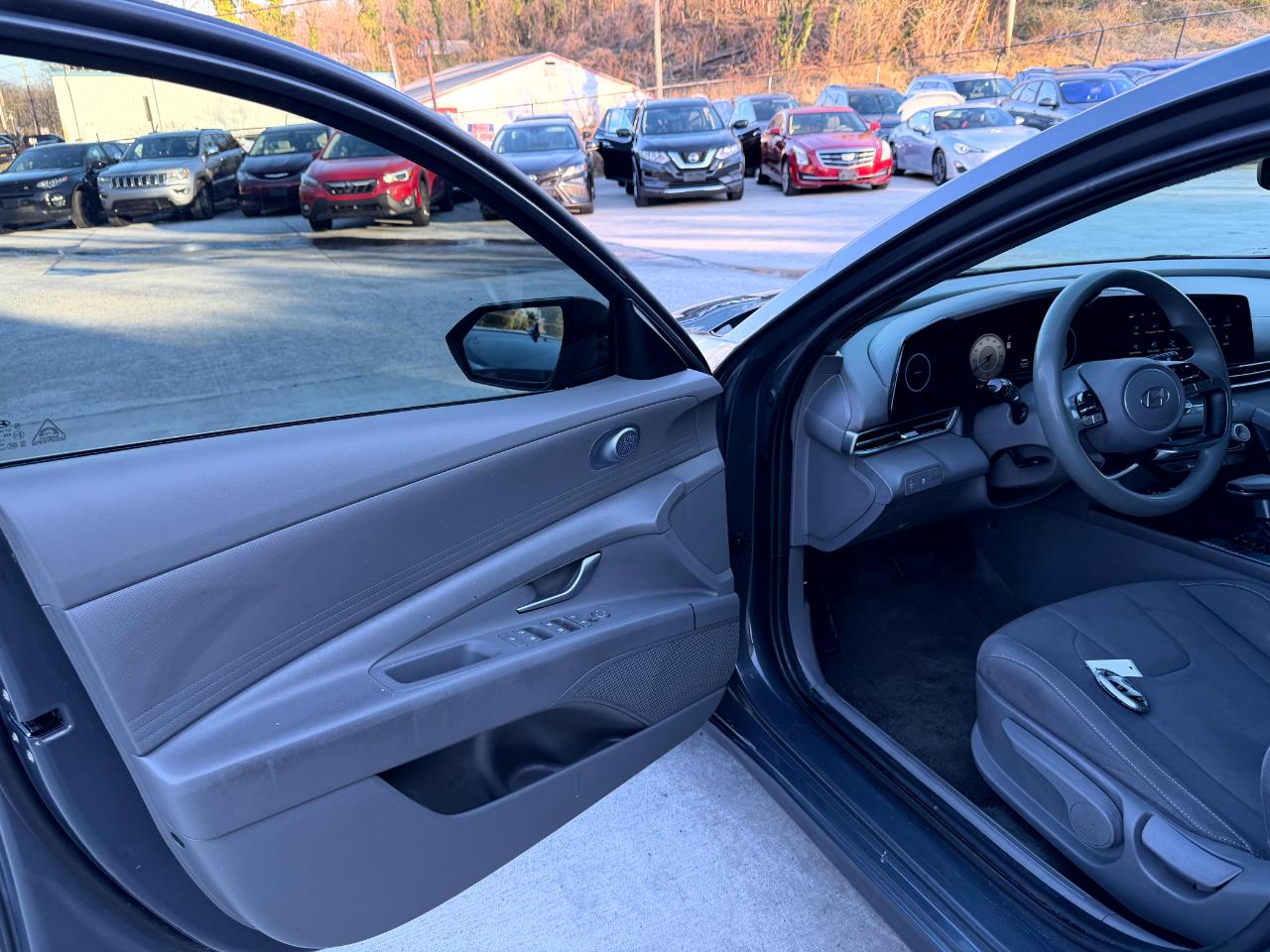 Hyundai Elantra SEL 2024