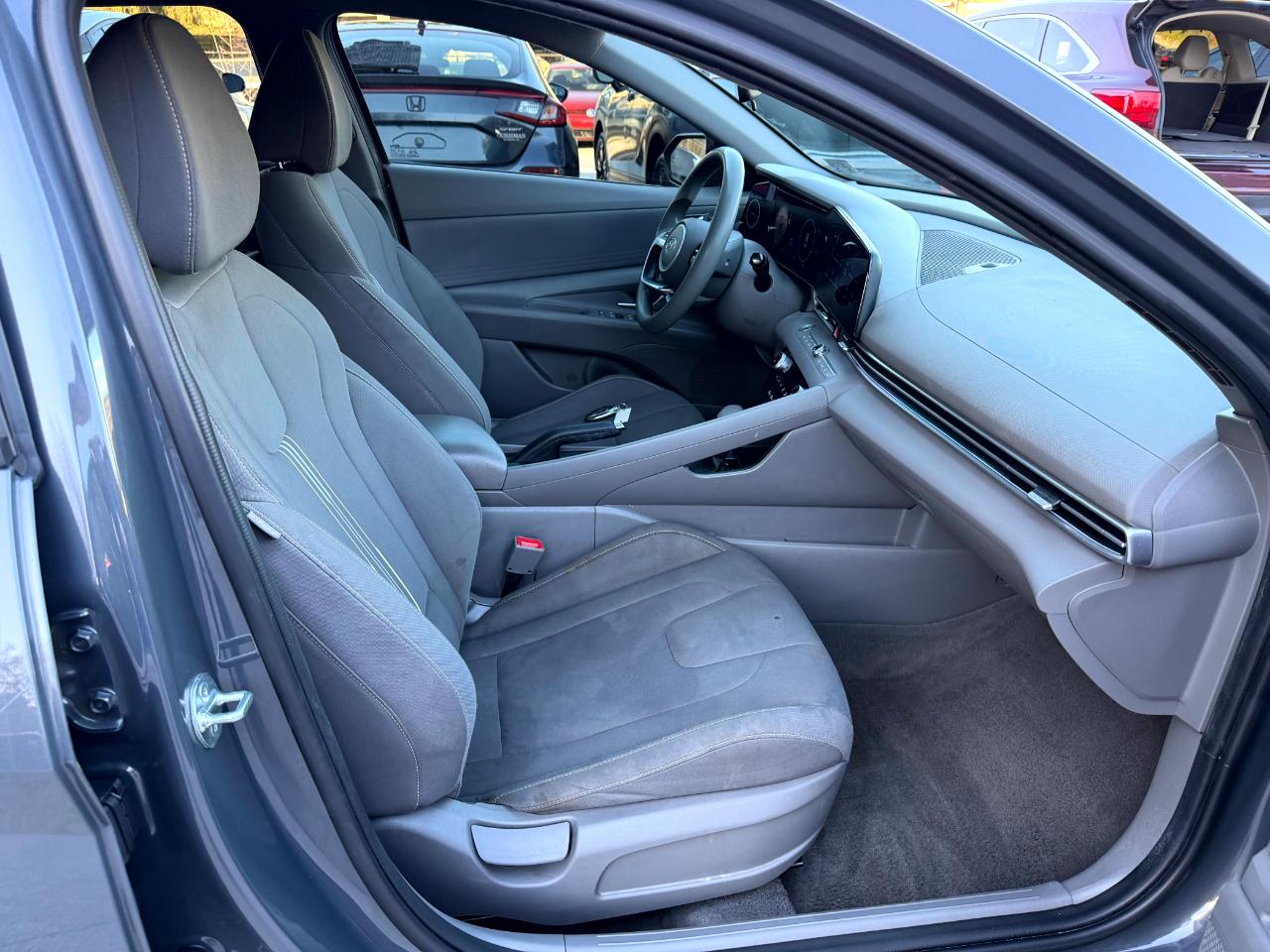 Hyundai Elantra SEL 2024