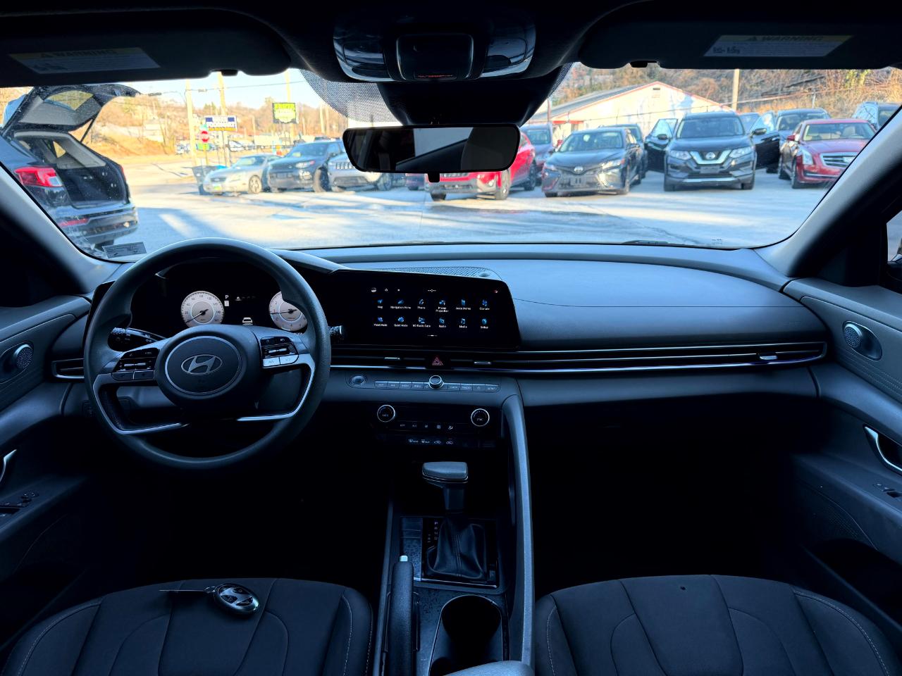 Hyundai Elantra SEL 2024