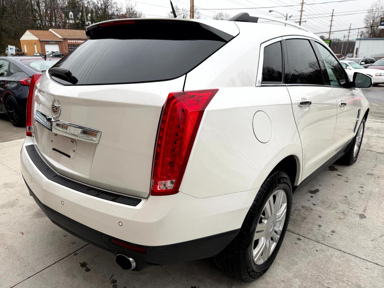Cadillac SRX Luxury Collection 2010