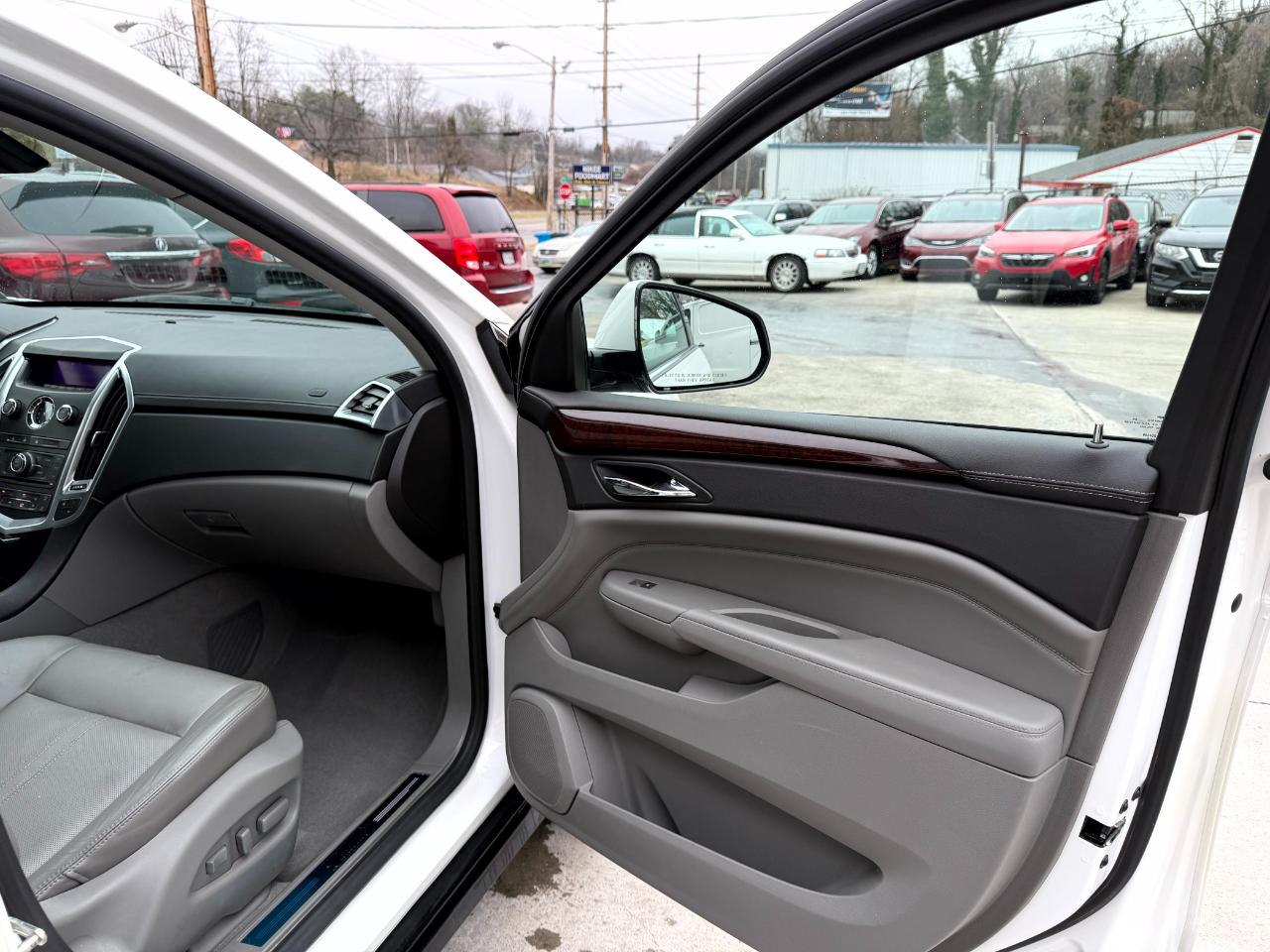 Cadillac SRX Luxury Collection 2010