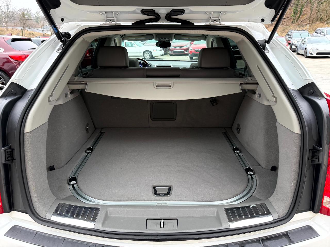 Cadillac SRX Luxury Collection 2010