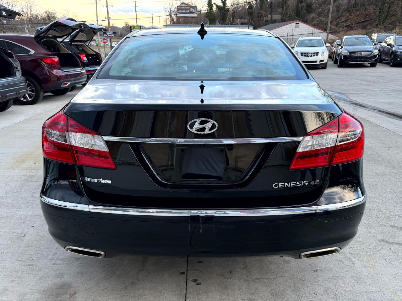 Hyundai Genesis 4.6L 2012