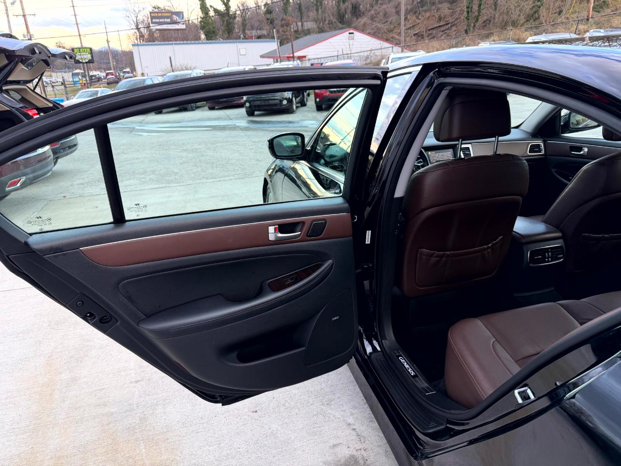 Hyundai Genesis 4.6L 2012