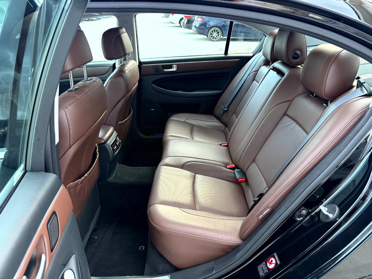 Hyundai Genesis 4.6L 2012