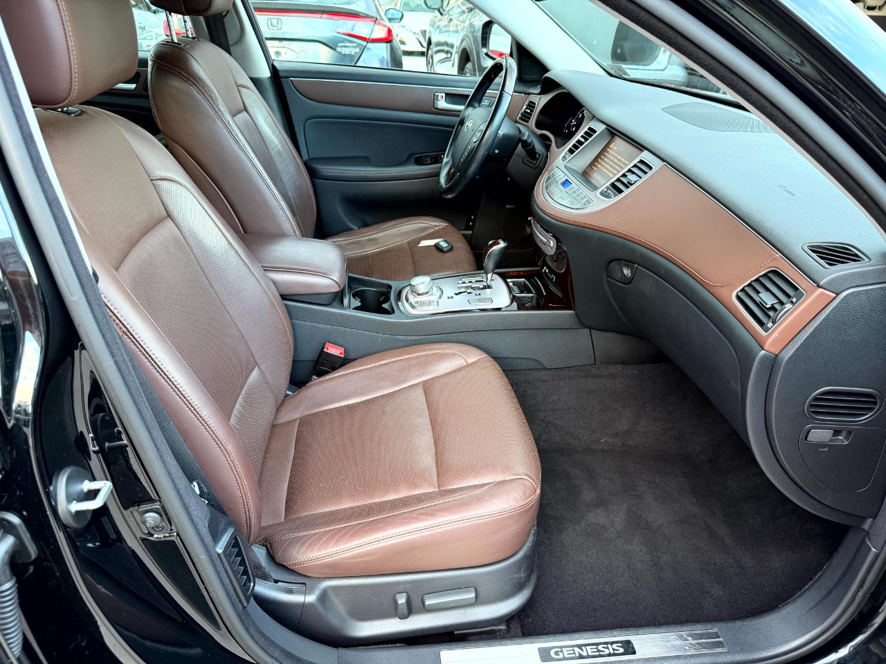 Hyundai Genesis 4.6L 2012