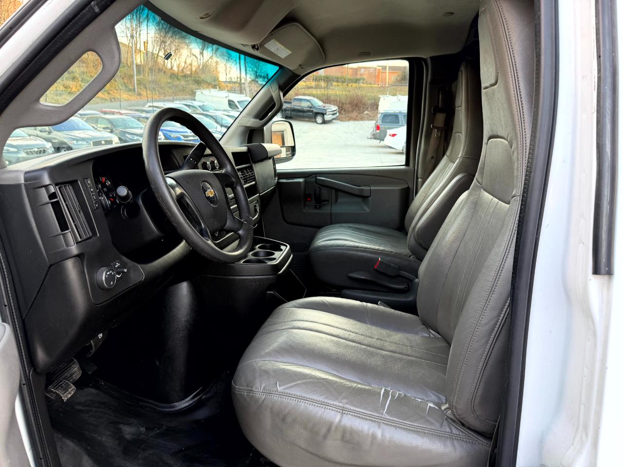 Chevrolet Express 3500 Cargo 2016
