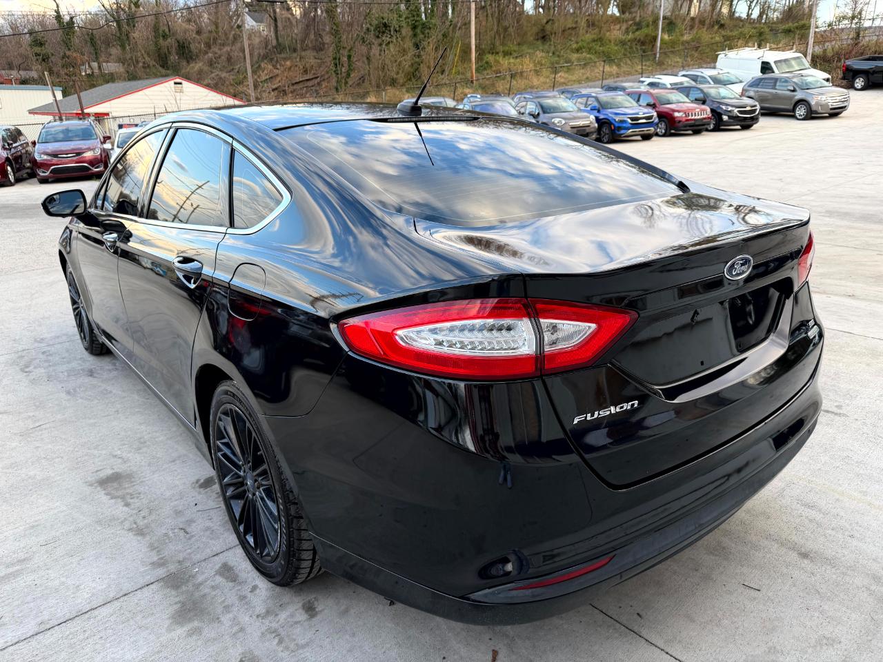 Ford Fusion SE 2014
