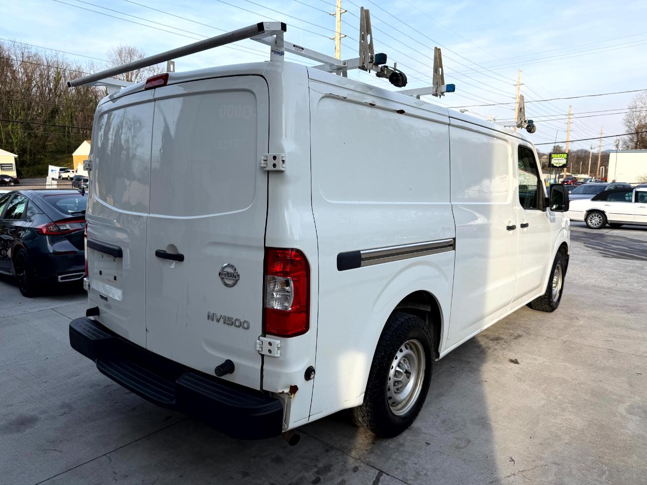 Nissan NV Cargo 1500 SV 2018