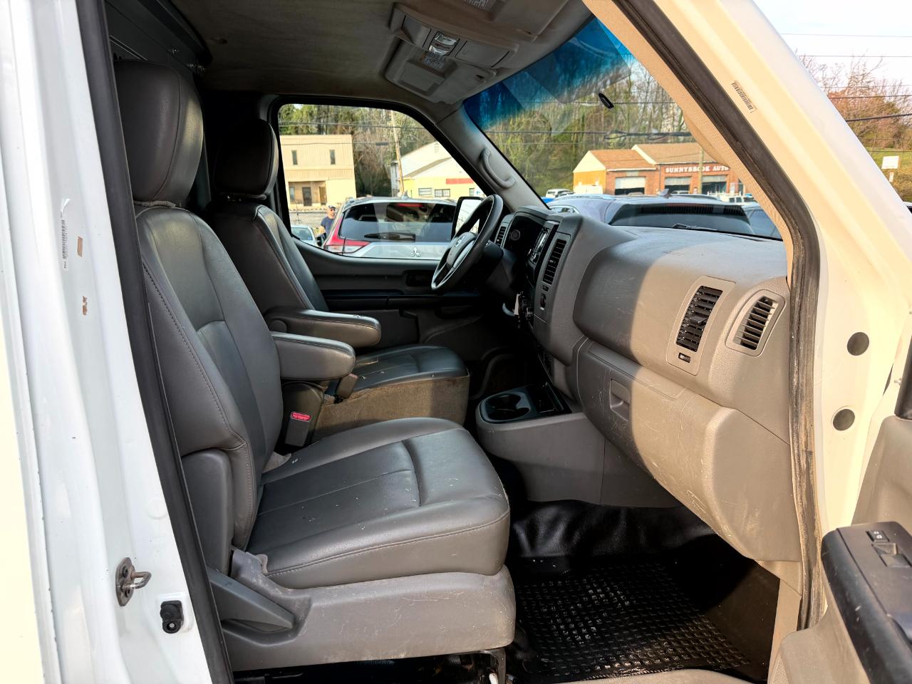 Nissan NV Cargo 1500 SV 2018