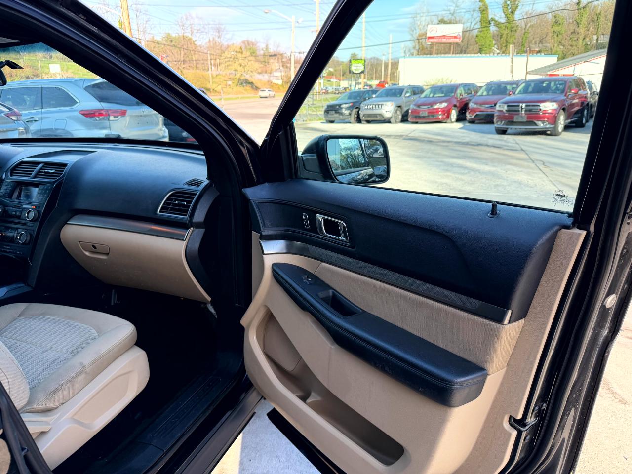 Ford Explorer Base 4WD 2016