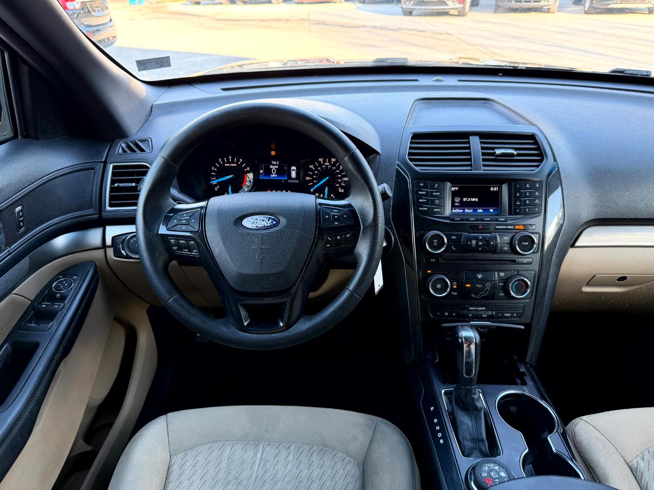 Ford Explorer Base 4WD 2016